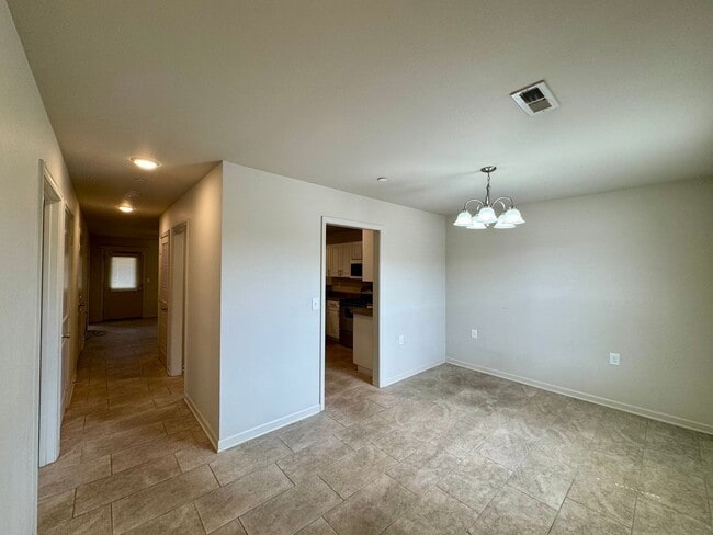 Building Photo - 101 Turnrow Ct
