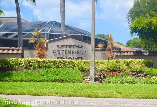 Foto del edificio - 5304 Sunnydale Cir N