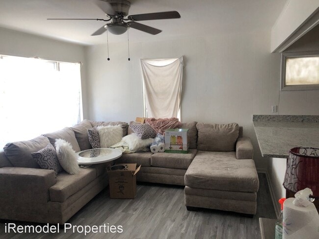 Building Photo - 3 br, 1 bath House - 921 W 54th