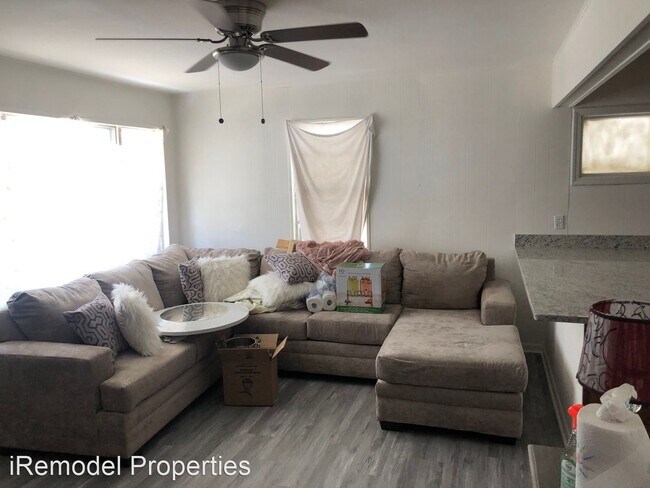 Foto del edificio - 3 br, 1 bath House - 921 W 54th