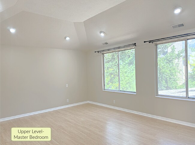 Foto del edificio - 8017 Showcase Ln