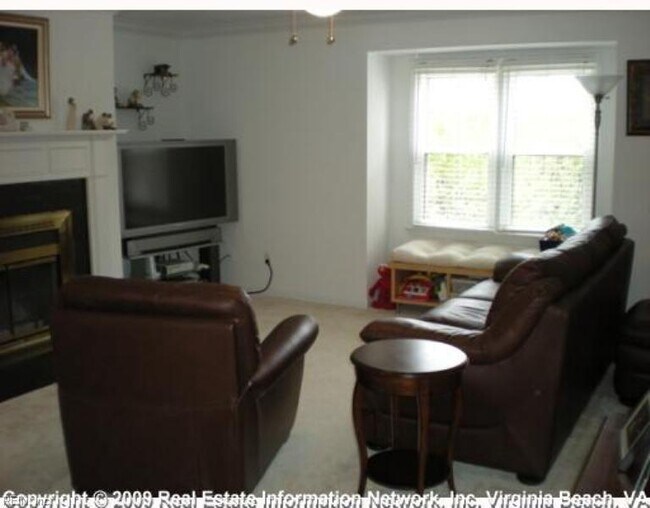 517 W 20th St Unit 502, Norfolk, VA 23517 Condo for Rent in Norfolk