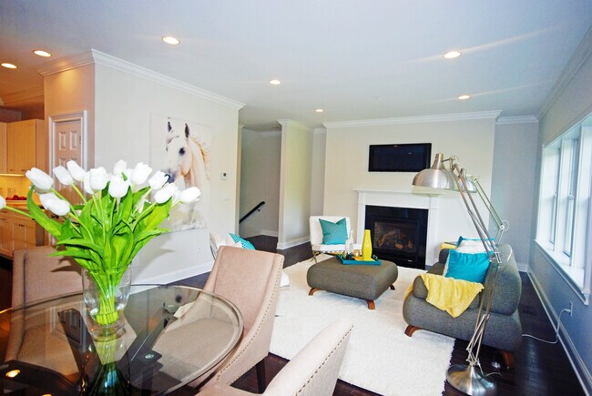 Foto del edificio - 10 The Pointe