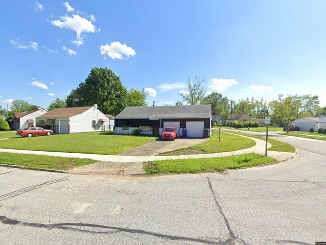 Photo - 3830 E 189th St House