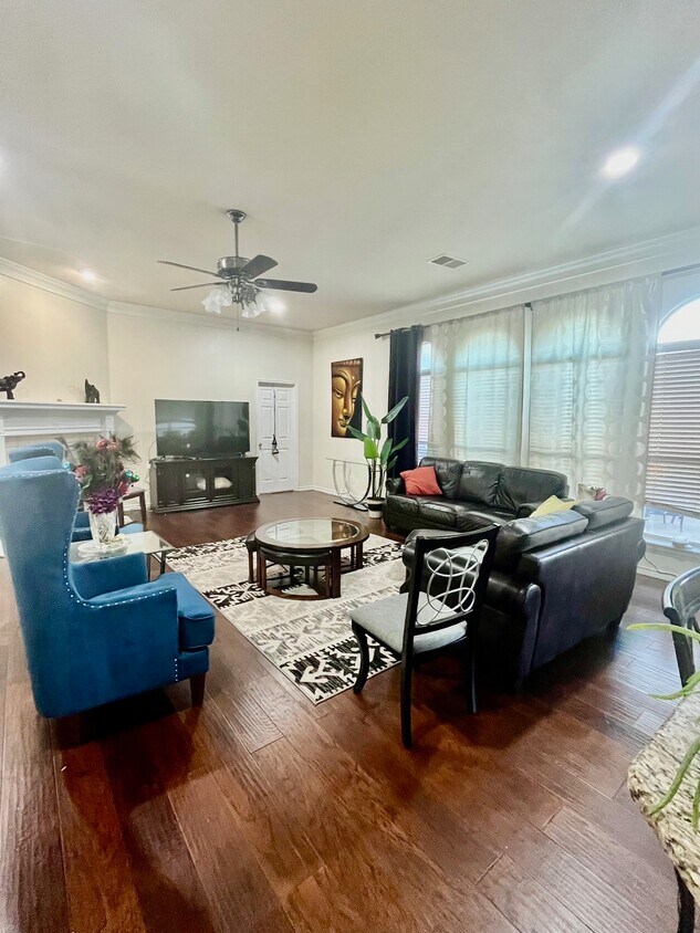 Foto del edificio - 5474 Golfside Dr