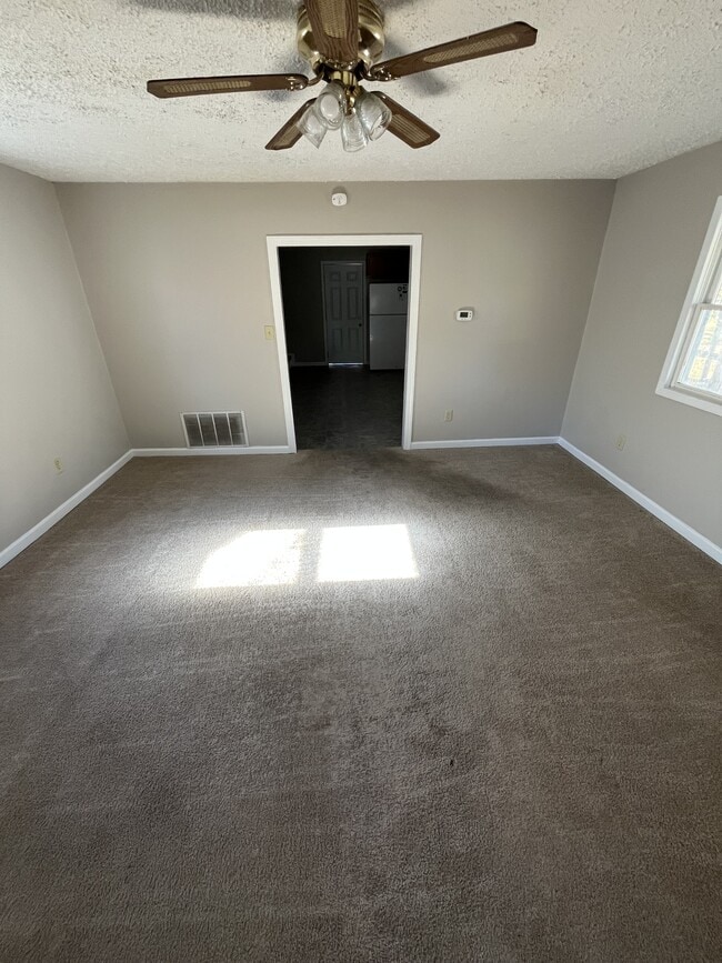 Foto del edificio - 2031 Poplar St