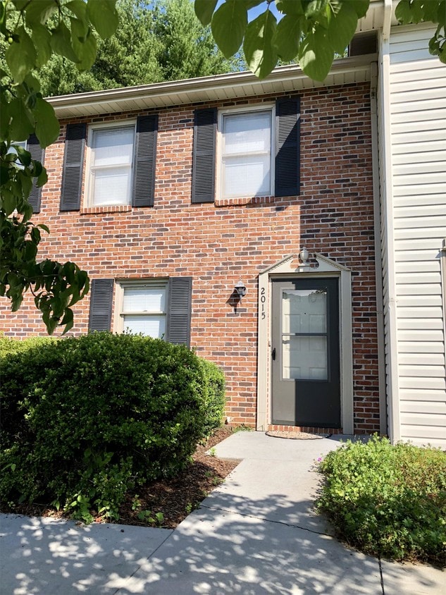 2015 Heritage Pl, Johnson City, TN 37604 Townhome Rentals in Johnson City TN