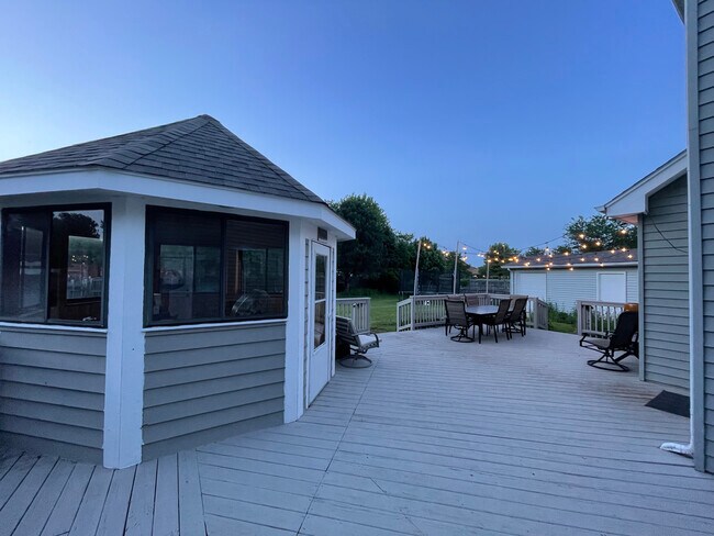 Building Photo - 1629 Silver Springs Ct