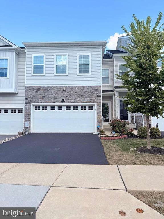 Building Photo - 29 Lochiel Ln
