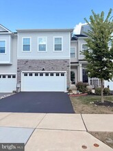 Building Photo - 29 Lochiel Ln