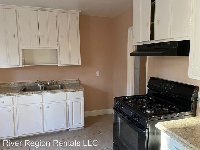 Building Photo - 3 br, 1 bath House - 1009 Grenada Dr