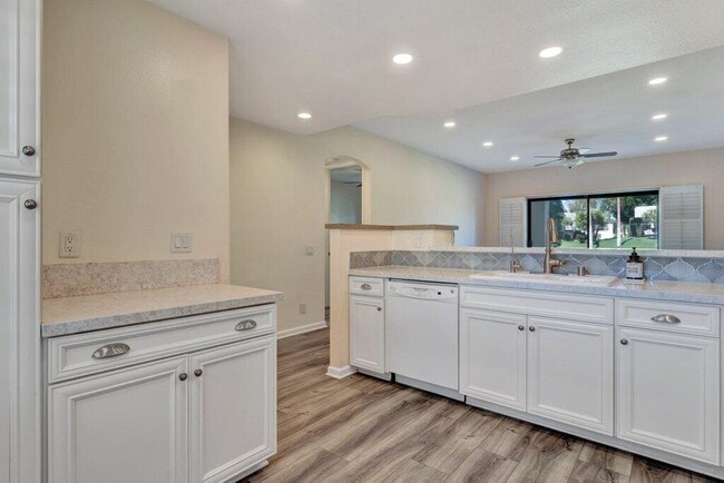 Building Photo - 67278 S Chimayo Dr