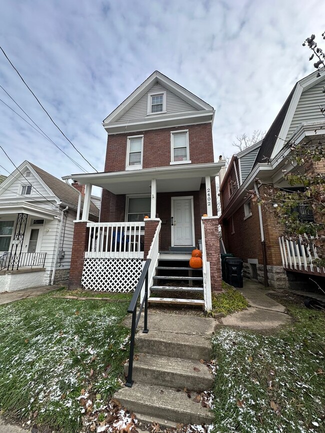 Building Photo - 2402 Fairview Ave
