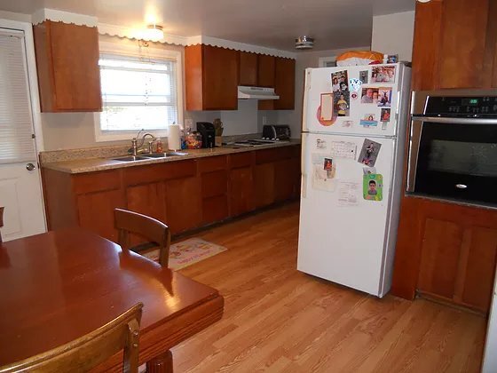 Foto del edificio - 7574 Lakeport Rd