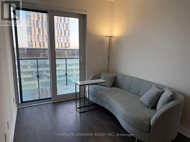 Photo du bâtiment - 35 Rolling Mills Rd