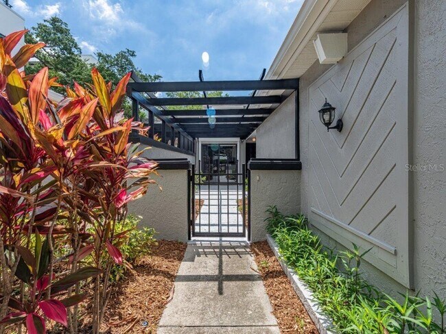 Building Photo - 2809 Bayshore Blvd