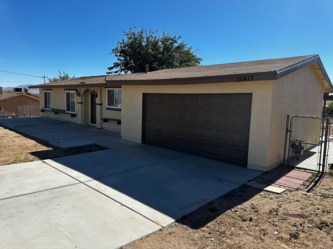 15417 Riverside St, Hesperia, CA 92345 House Rental in Hesperia, CA