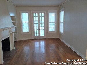 Foto del edificio - 215 W Magnolia Ave