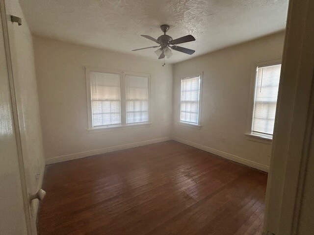 Foto del edificio - 1116 NW Oak Ave