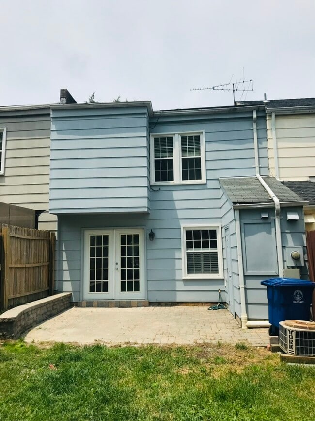 Foto del edificio - 320 Roanoke Dr SE