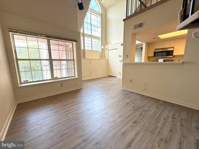Building Photo - 10318 Westridge Dr