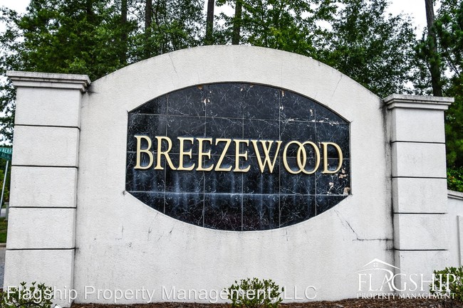 Foto del edificio - 108 Breezewood Dr