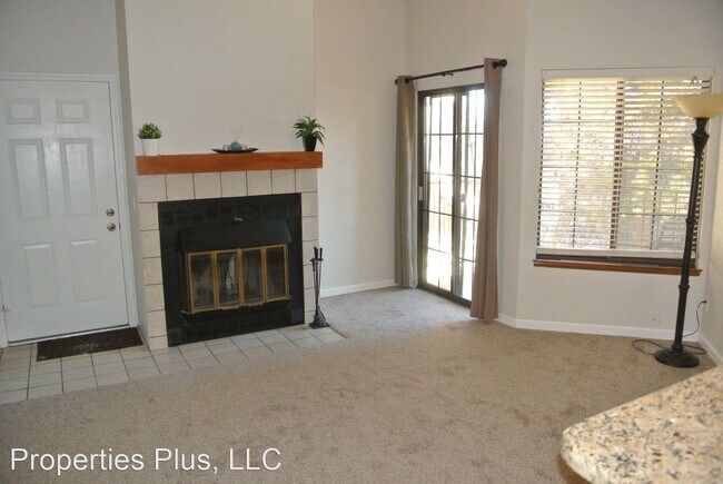 Building Photo - 1 br, 1 bath House - 4824 E Kentucky Ave #C