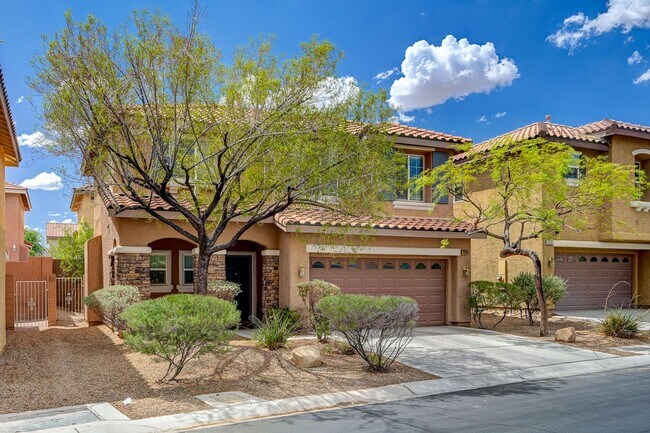 Foto del edificio - *MOUNTAINS EDGE 3 BED 2.5 BATH * COMMUNITY POOL, FITNESS CENTER, AND SPA *