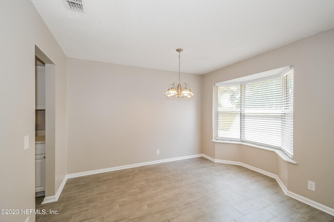Building Photo - 7850 Blank Dr N