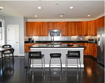 Kitchen - 2209 Main Line Blvd