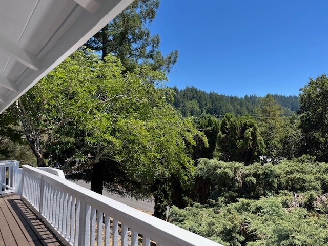 Foto del edificio - 277 Railroad Ave