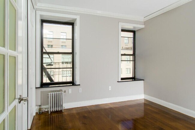 Foto del edificio - 334 E 100th St
