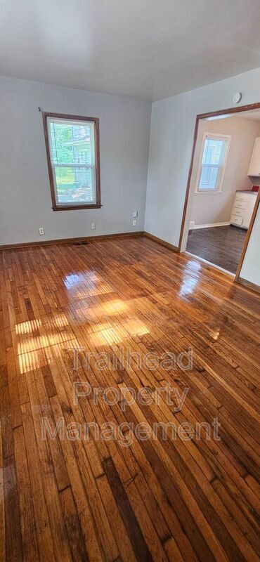 Building Photo - 1016 N Union St