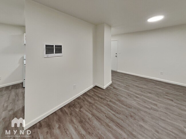 Foto del edificio - 240 Athol Ave