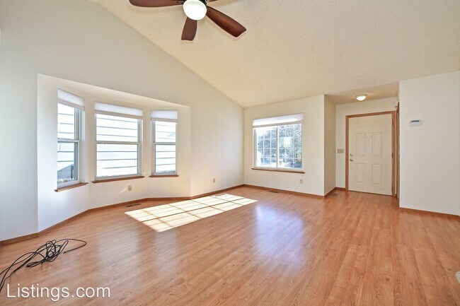 Building Photo - 3 br, 3 bath House - 4330 Archwood Dr
