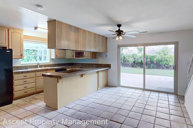 Foto del edificio - 5 br, 3 bath House - 5719 Red River Dr.