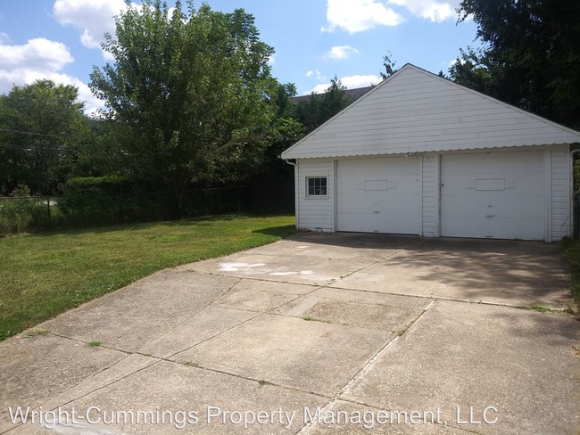 Building Photo - 3 br, 1 bath House - 15804 Raymond