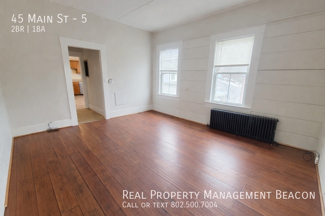 Building Photo - 45 Main St