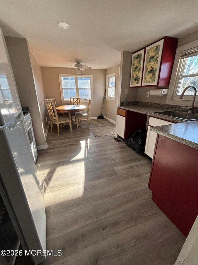 Foto del edificio - 410 Brinley Ave