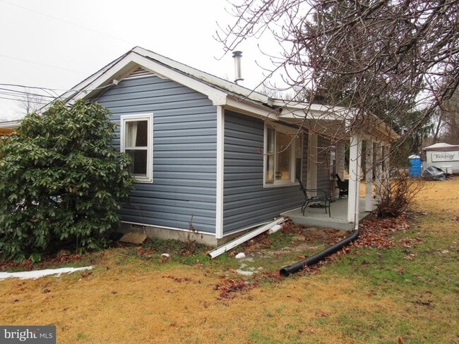 Building Photo - 286 Mission Rd