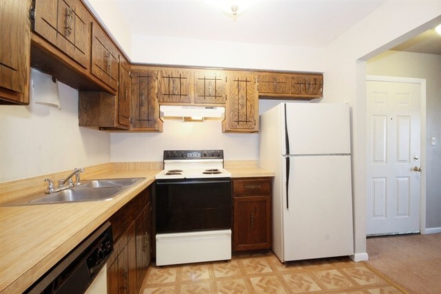 Foto del edificio - 17975 Amherst Ct