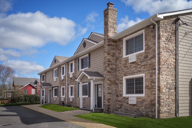 Fairfield Plaza Sur en Sayville - Fairfield Plaza South at Sayville