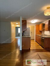 Building Photo - 12510 NE 117th Pl