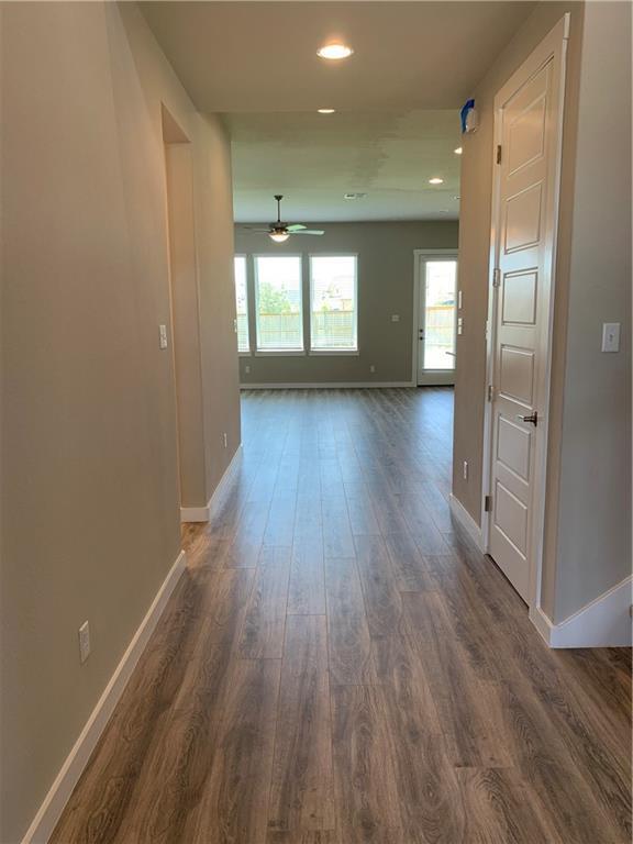 Foto del edificio - 662 Coyote Creek Way