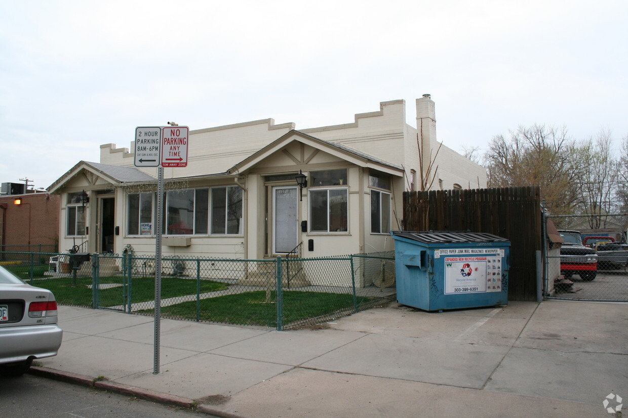 Building Photo - 1271 S Pearl St