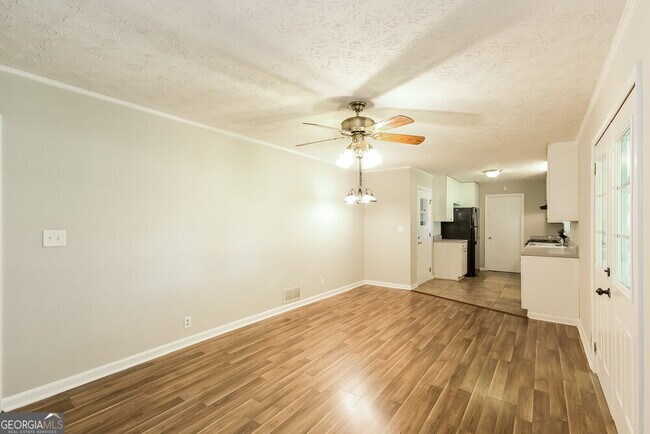 Building Photo - 3730 Sunny Hill Dr