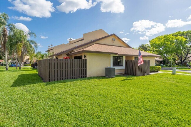 Foto del edificio - 250 SW 97th Terrace