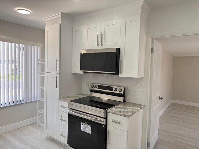 Foto del edificio - 14814 Wildflower Ln