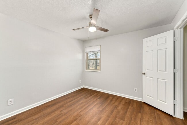 Interior Photo - Legend Oaks Gated Community