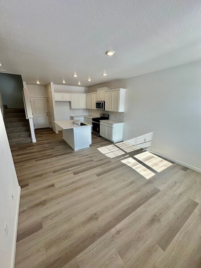 Foto del edificio - 4698 Combine Ln